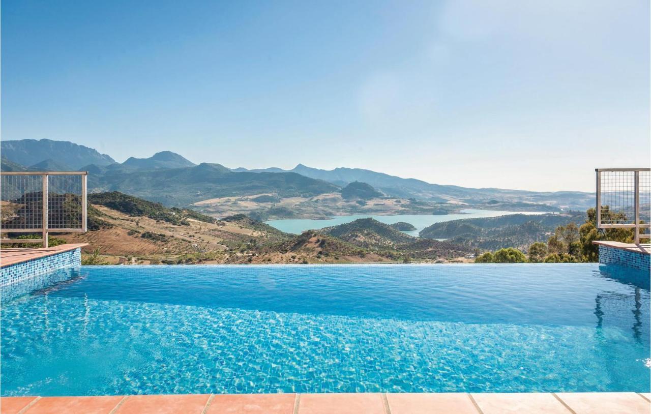 Awesome Home In Cadiz With Swimming Pool เอลกัสตอร์ ภายนอก รูปภาพ